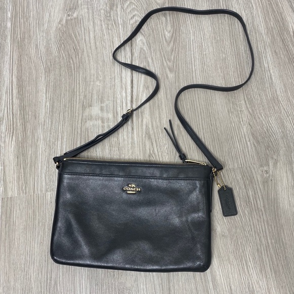 Coach Handbags - Authentic COACH Purse